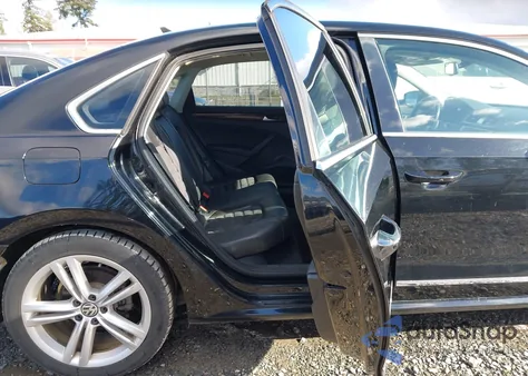 2013 Volkswagen Passat 2.0L Tdi Sel Premium z USA, uszkodzony, nr VIN 1VWCN7A36DC122296